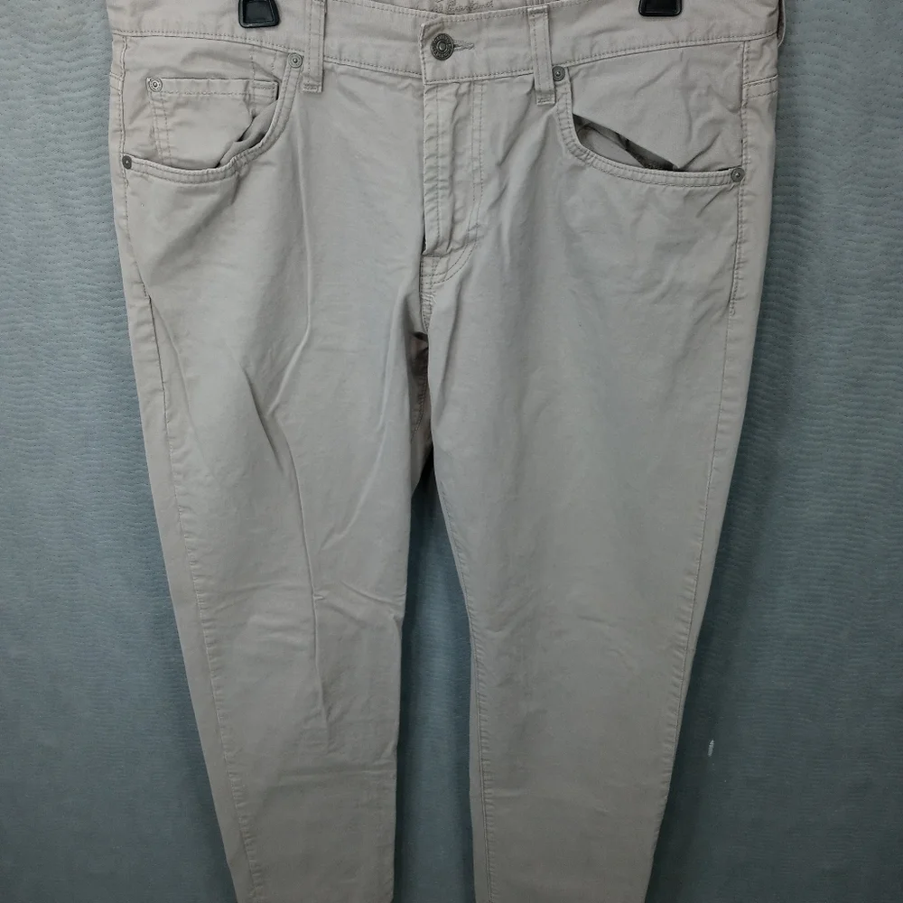 7 For All Mankind The Straight men's wheat jeans. Sz 36x32. Rise 10